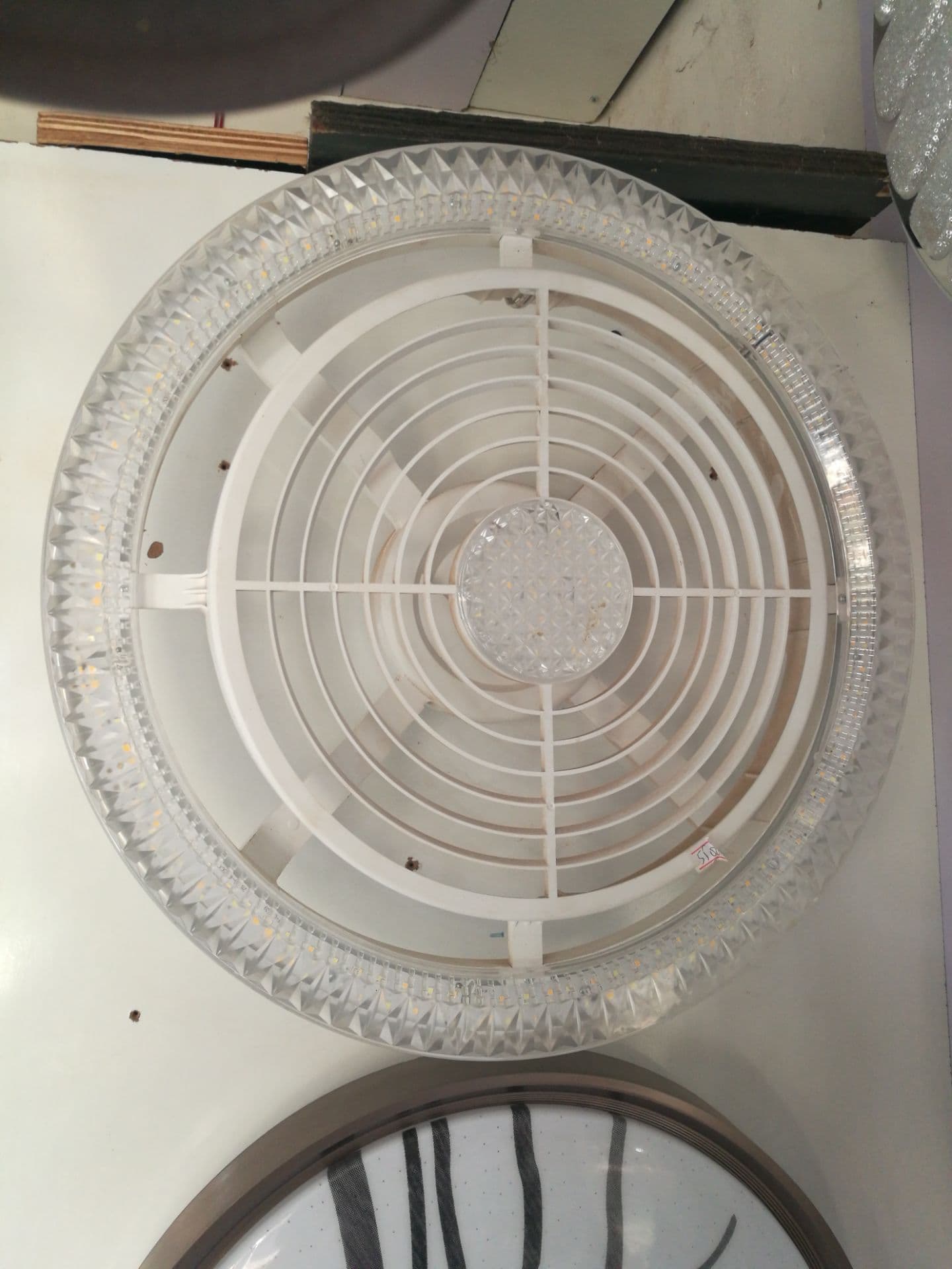 Ceiling light
