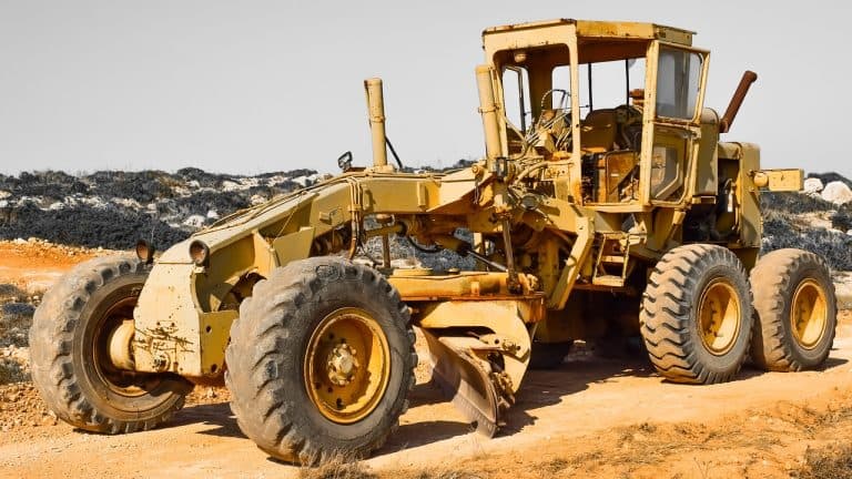 grader-2375498_1280-768x432